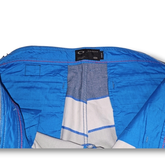 NWT OAKLEY RUDDER SHORTS - Picture 2 of 8